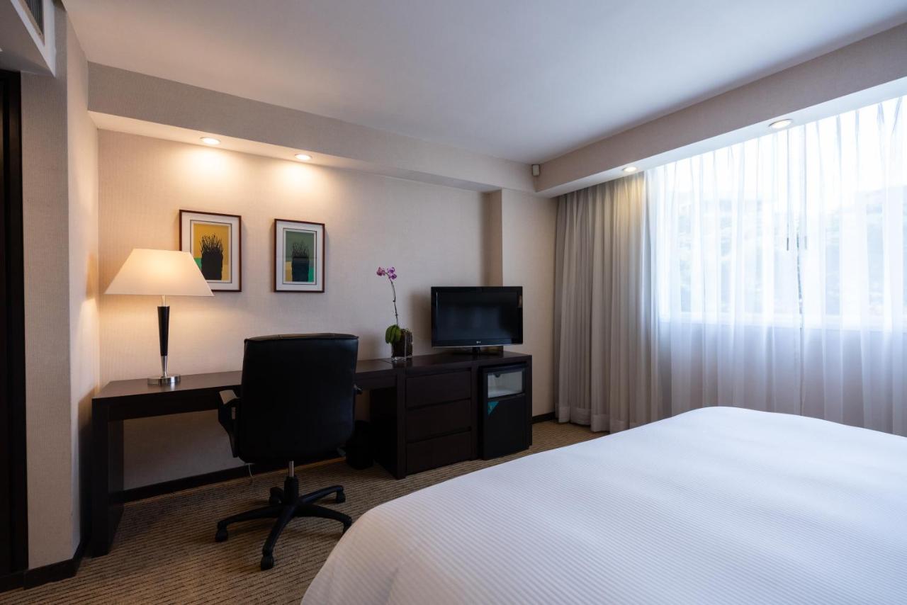 Eurobuilding Hotel & Suites Καράκας Εξωτερικό φωτογραφία A room at the hotel